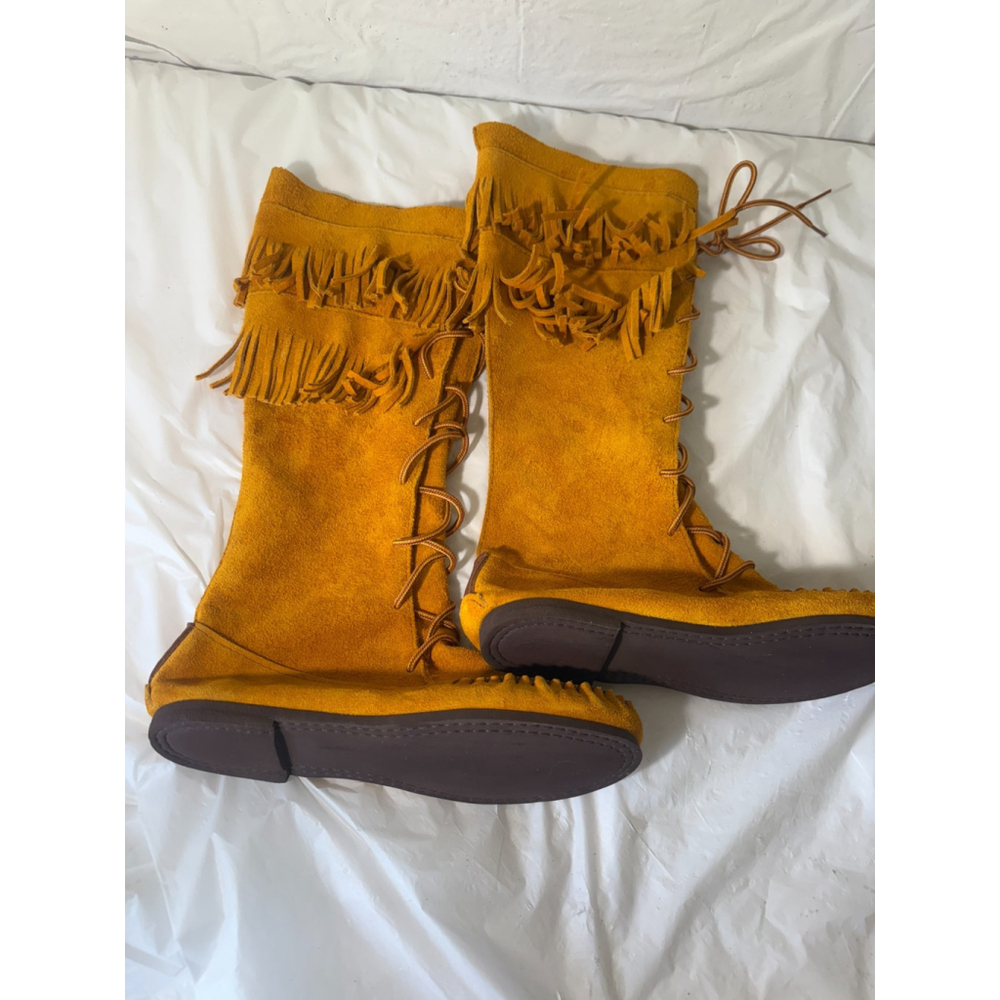 Canadian Fringe Lace-Up Moccasin Boots-Retail $229